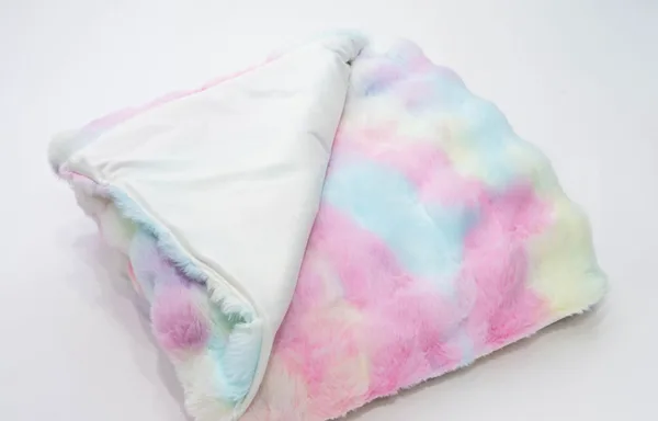 Tie-dyed colorful rabbit fur bubble blanket