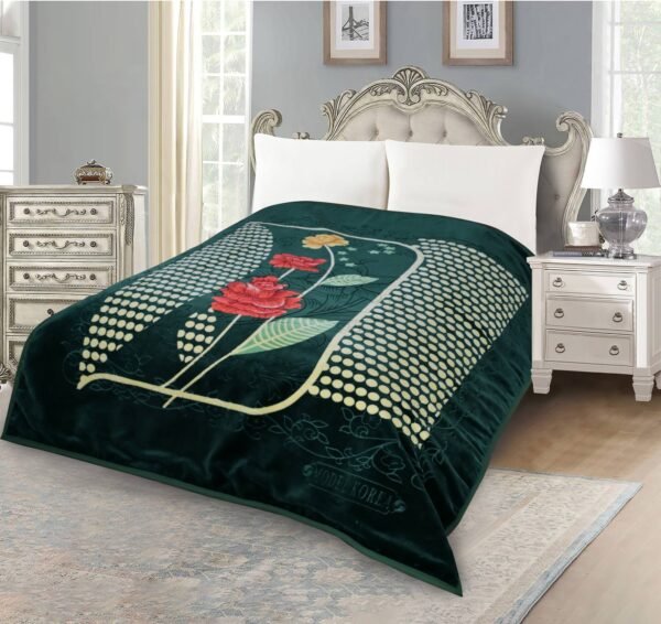 Warm Heavy Raschel Blanket for Bedroom Use